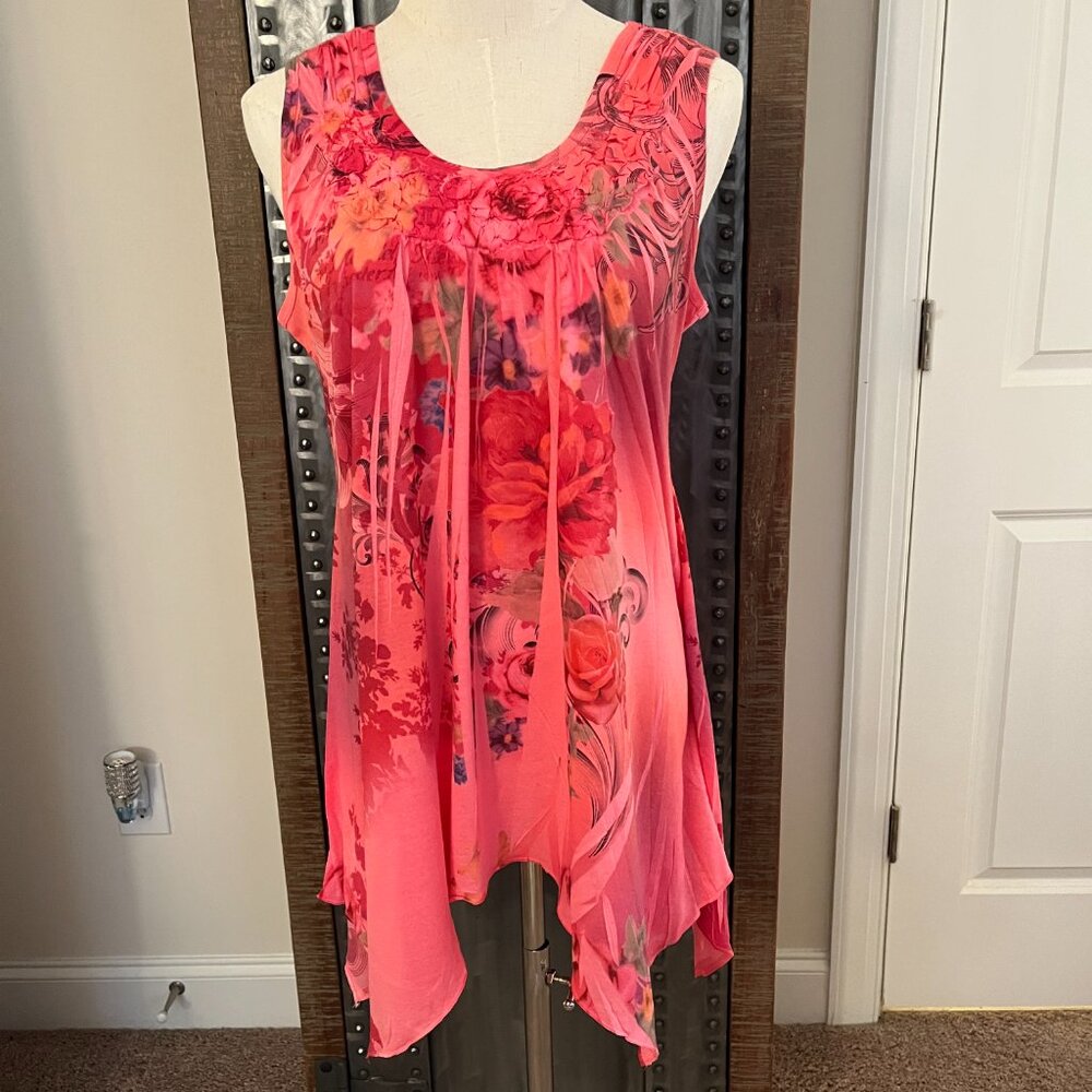 NWOT Dressbarn Coral Pink Sleeveless Tunic Top with Handkerchief Hem - M